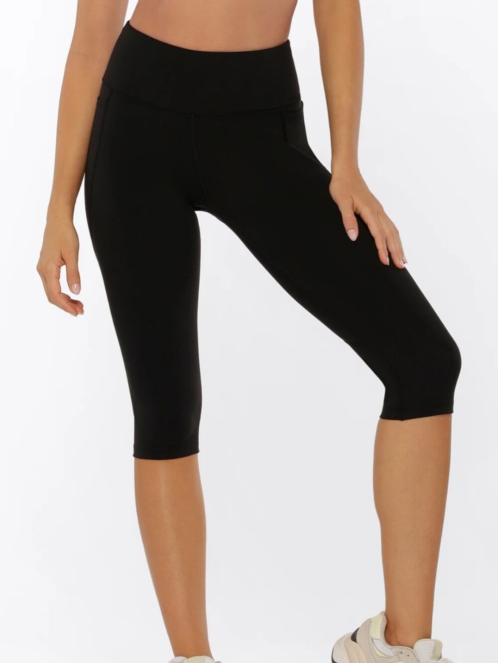 NWT Lorna Jane Amy Phone Pocket 3/4 Tech Leggings in Black